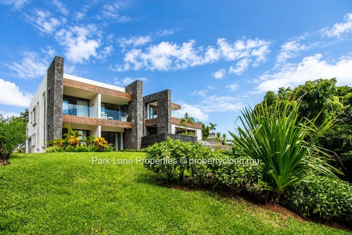 Villa d'Exception au Bord de l'Eau dans le Resort Golfique d'Azuri, Île Maurice