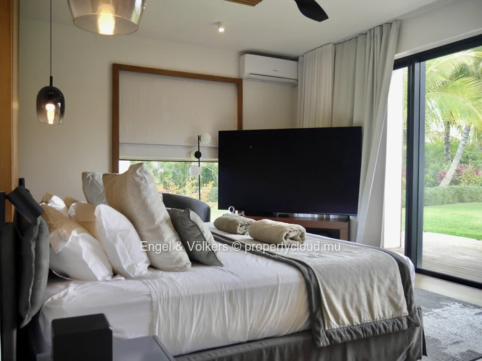 Spacious Golf Estate Villa with 4th Bedroom Expansion Possibility – Anahita, Mauritius