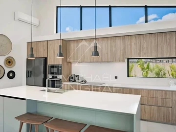 4 Bedroom Villa