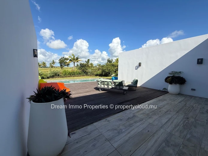 Superbe villa sur le golf à Azuri Village avec accès hôtel Radisson Blu – Ile Maurice