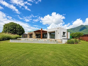 4 Bedroom Villa