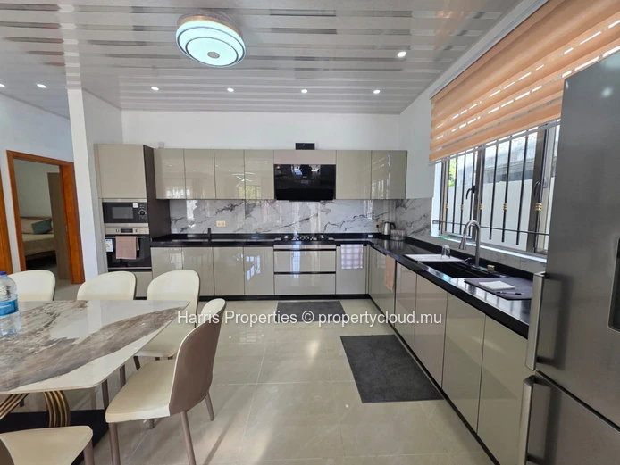 Modern and beautifully decorated 2-bedroom apartment available for rent