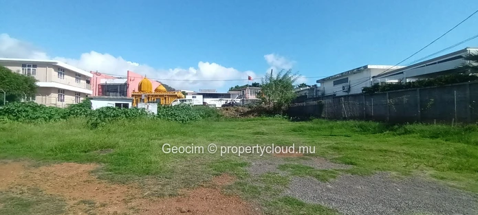Port Louis Les Salines Cassis Residential plot of land 1718 sqm. Close to Motorway 1. (Sole Mandate)