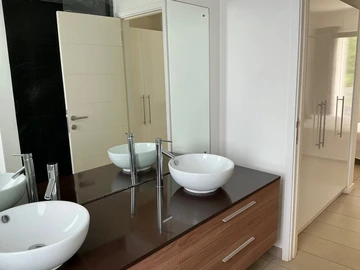 3 Bedroom Townhouse, Duplex