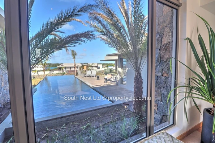 Villa de 4 chambres à l'architecture moderne dans un prestigieux domaine de golf