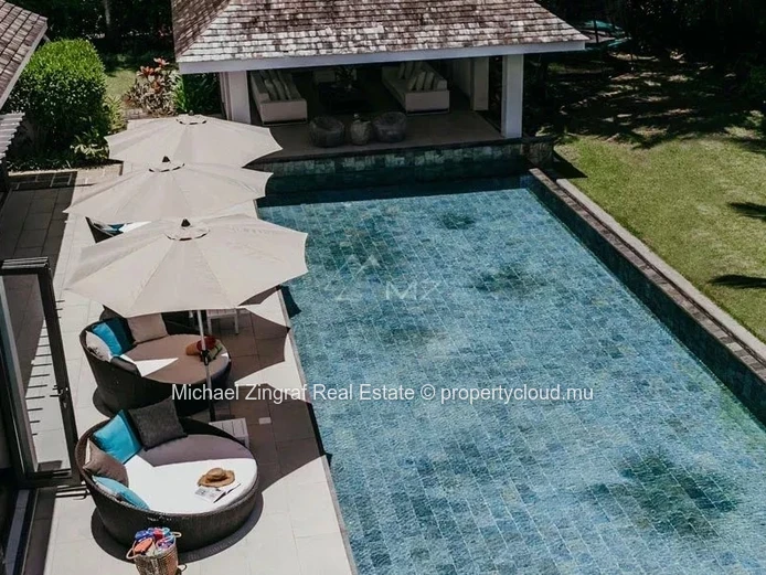 Superb villa in Golf Estate