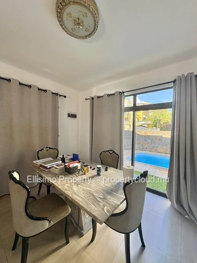Villa 4 chambres à louer à Trou aux Biches