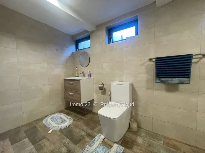 Office - 150m2 - Vacoas - Ref. BU95642LO