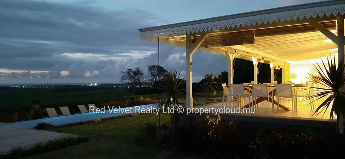 Prestigieuse demeure coloniale à vendre à Mont Piton, Mapou