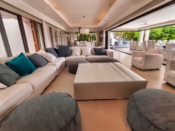 4 Bedroom Villa