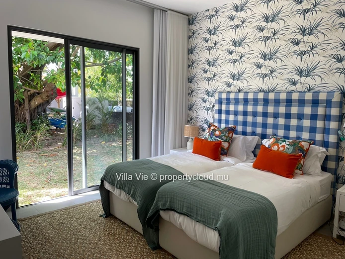 Péreybère - Sublime appartement de 3 chambres pieds dans l'eau avec piscine (Mandat exclusif)
