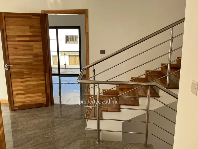 ?? FOR RENT – NEW 3-BEDROOM EN-SUITE VILLA + OFFICE | VALE, Mauritius