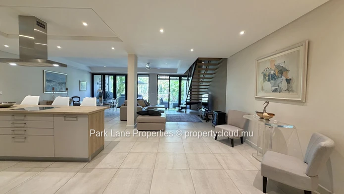 Bel Ancrage | Exceptional Furnished Duplex Villa with Private Pool and Mountain Views, La Balise