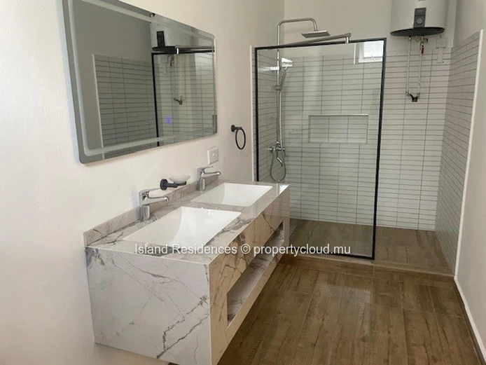 High end new furnished apartment with 3 ensuite bedrooms