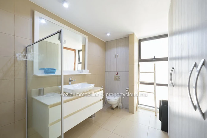 Appartement Contemporain En Rez-De-Chaussée