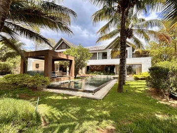 5 Bedroom Villa