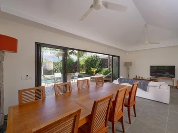4 Bedroom Villa