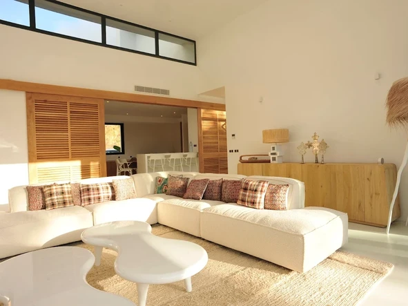 5 Bedroom Villa
