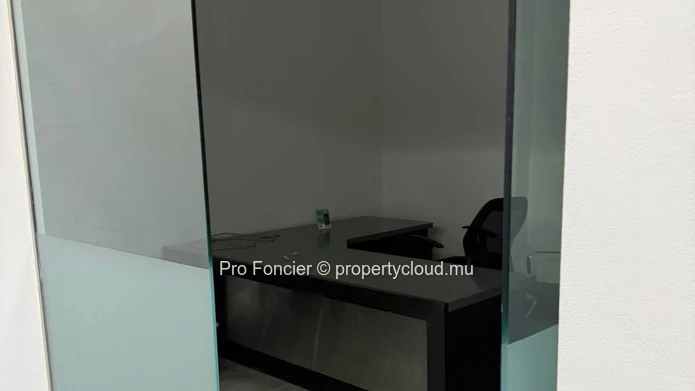 Office for rent in Quatre-Bornes - A strategic and highly visible location 