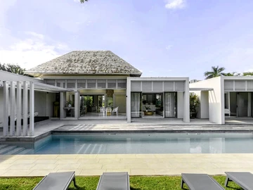 4 Bedroom Villa