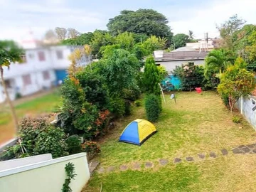 6 Bedroom House