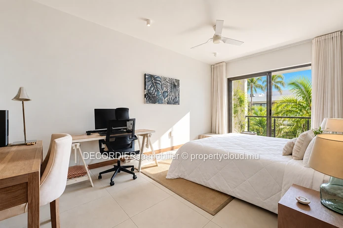 A unique and rare property to let — a townhouse with a private swimming pool and beach access.