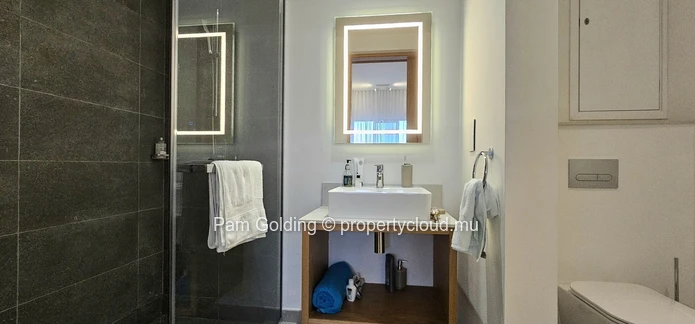 Penthouse à vendre à Pereybere, Île Maurice | Ki Resort Rooftop, Piscine & Vues sur le Coucher de Soleil