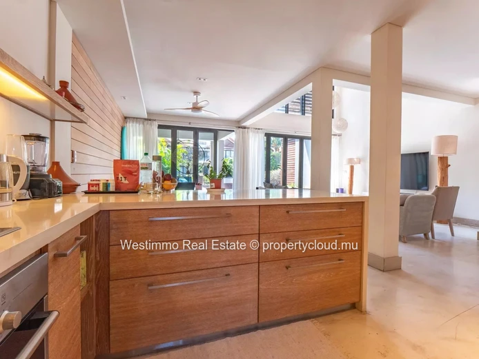 3-bedroom duplex with private pontoon at La Balise Marina