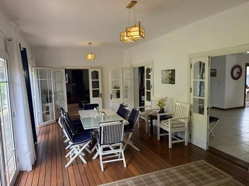 7 Bedroom House