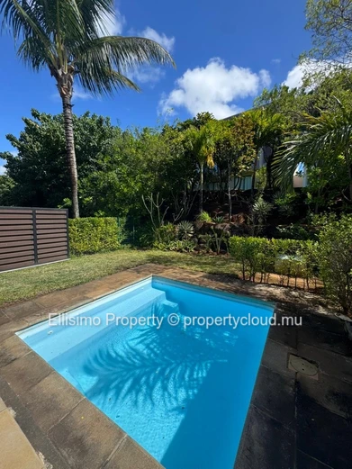 Elegant Townhouse in Azuri – Modern Comfort & Serenity