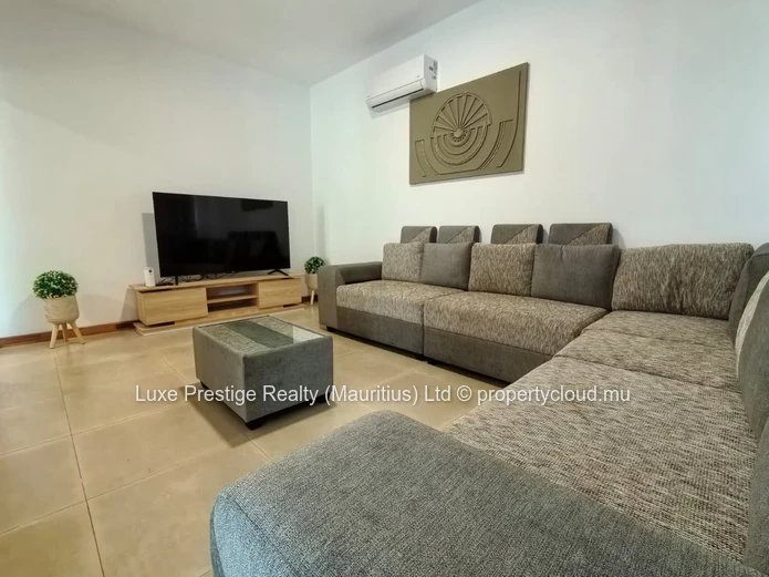 Villa Familiale de Luxe 4 Chambres avec Piscine Privée à Vale | Charges Incluses | Proche de Northfields Internationa...