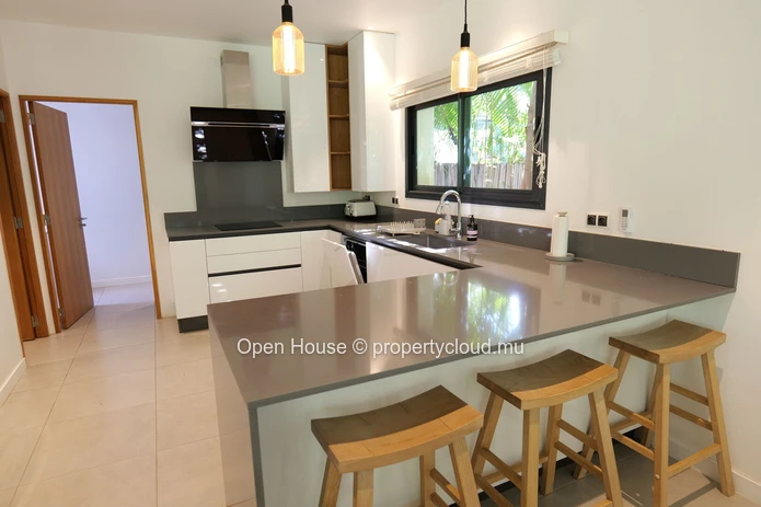 Luxury 3-Bedroom PDS Villa with Private Pool in Tamarin