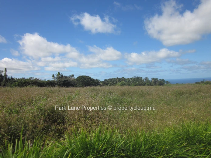 1,940 m² in Avalon – Serene green land near the golf course