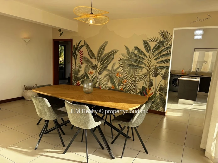 Superbe penthouse à louer à deux pas de la plage de La Preneuse, Rivière Noire, Île Maurice