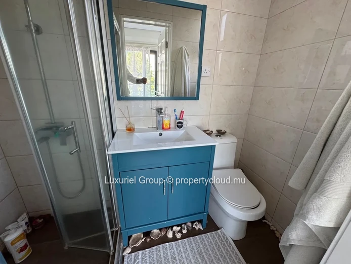 Spacious 3-Bedroom Apartment in Cap Malheureux