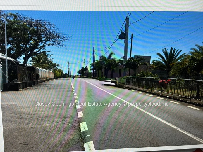Mont Mascal 14,050 m² — Roadside Land Near Golf & Shops