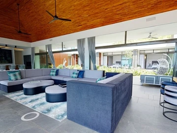 5 Bedroom Villa