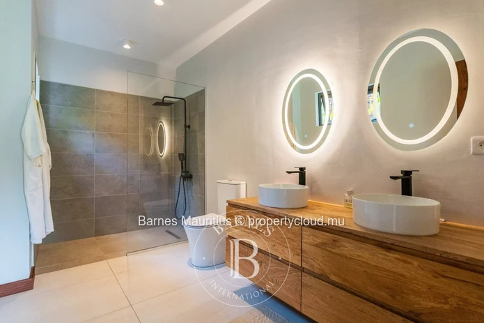 BEL OMBRE - VEFA - Villa sur un terrain de golf - 4 chambres