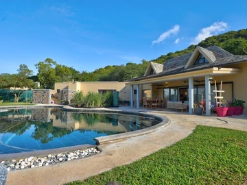 5 Bedroom House
