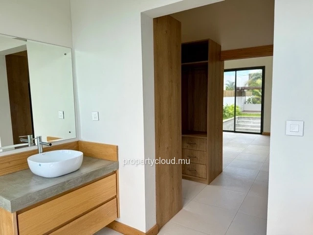 Villa F4 avec piscine Vivez dans le luxe et le confort proche centre commercial de la Croisette de Grand Baie dans un...