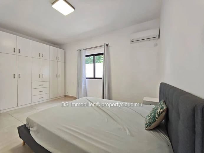 Bungalow For Rent In Grand Baie - North