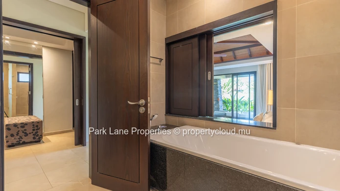 Appartement au rez-de-chaussée idéalement situé avec vue sur le parcours de golf