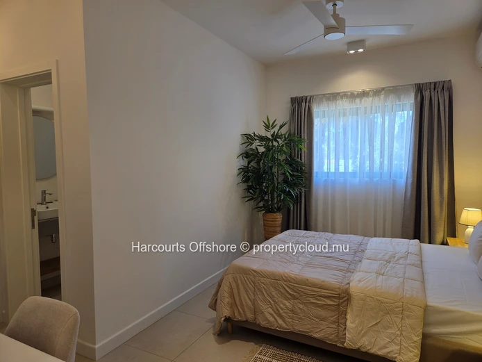 Charming fully furnished 3 bedroom apartment to let in Beau Plan Smart City