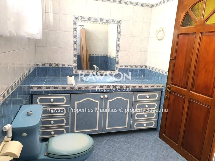 Belle Maison De 4 Chambres | Grand Jardin | À 10 Min À Pied De La Plage | Pointe Aux Canonniers
