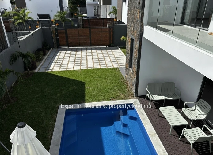 Villa Contemporaine Neuve 4 Chambres Avec Piscine Privée Et Rooftop – Péreybère