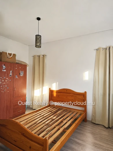 Villa 3 Chambres avec Piscine Privée & Jardin – Albion