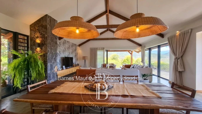 RIVIÈRE NOIRE - Family villa with panoramic views of Le Morne- 4 bedrooms