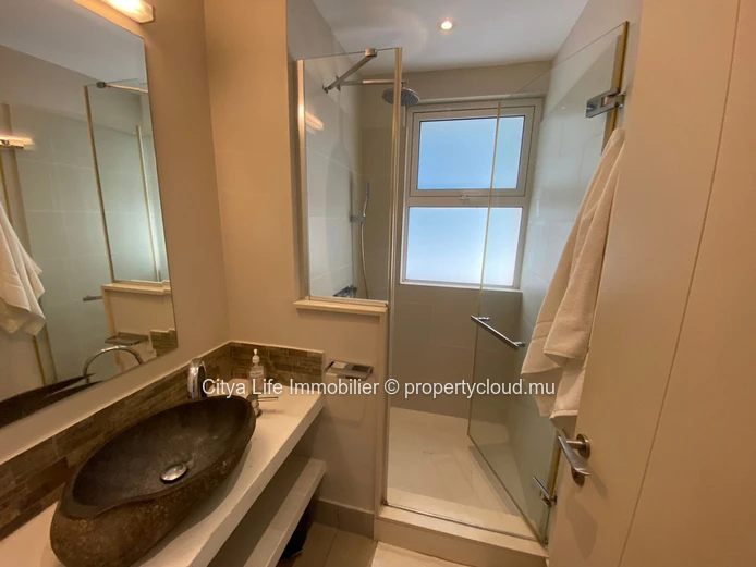 Seaside Living in Grand Baie – Elegant 3-Bedroom Apartment