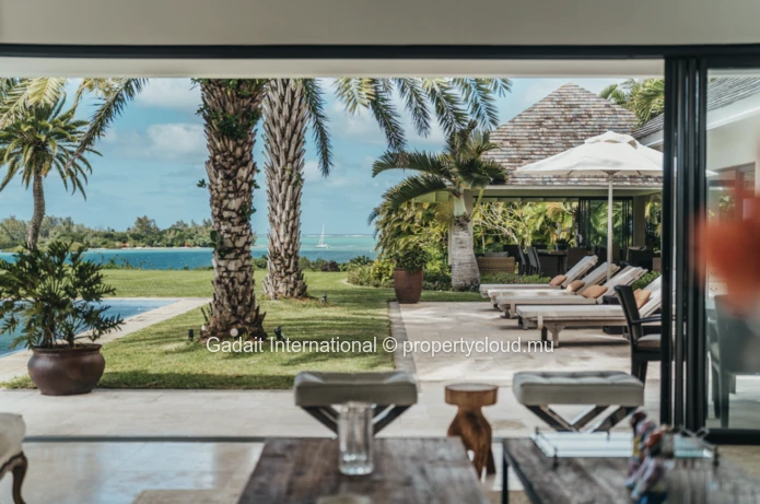 Magnifique villa avec vue sur mer et golf à vendre à Anahita Golf Resort, île Maurice
