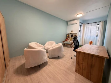 5 Bedroom Villa